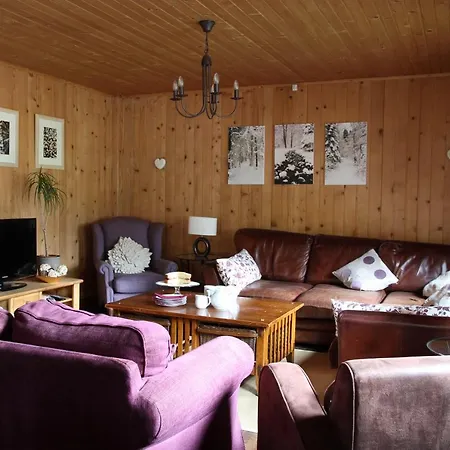 Chalet Carclion *